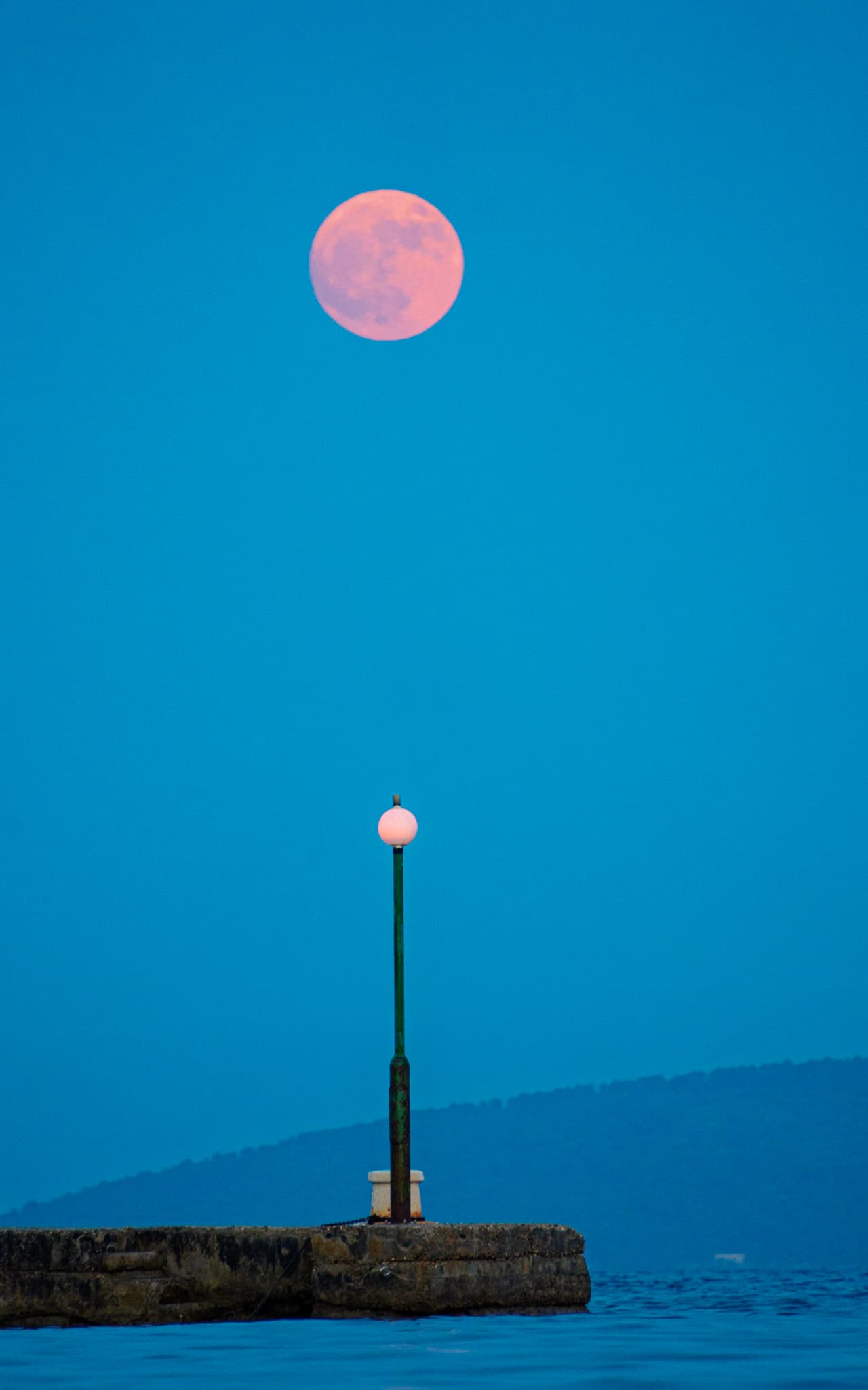 The Moon & Street Light photo.